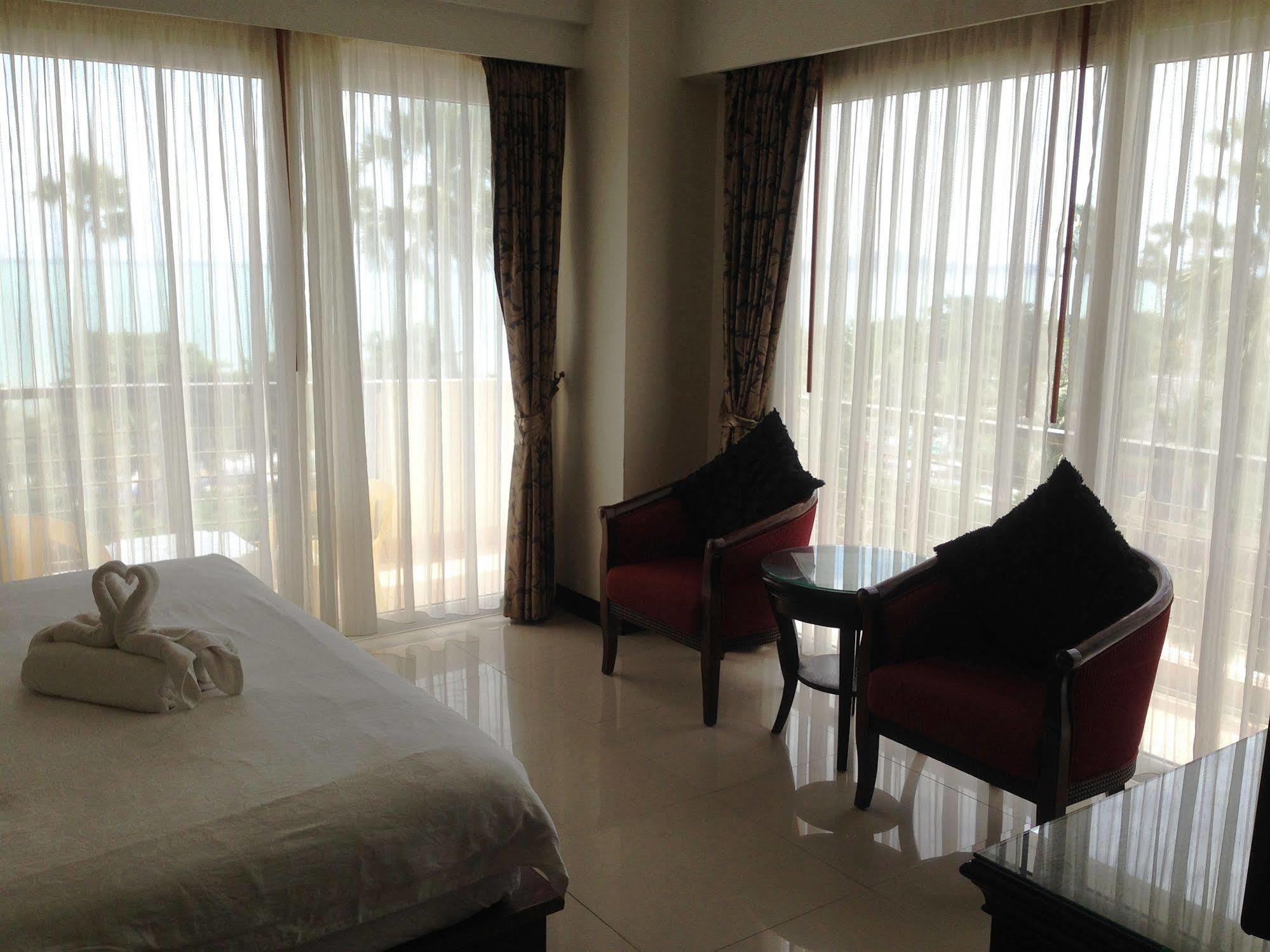 The New Eurostar Jomtien Beach Hotel Exteriör bild